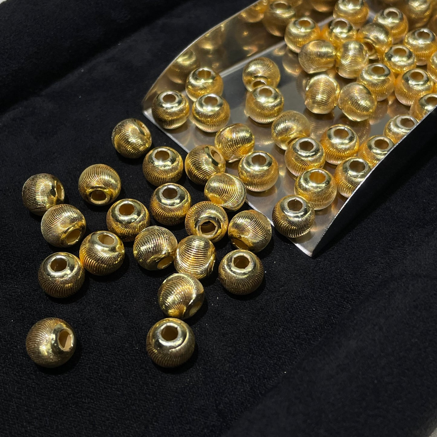 Golden&silver Catseye Beads Spacers Tarnish Resistant (sample bracelets on the back)