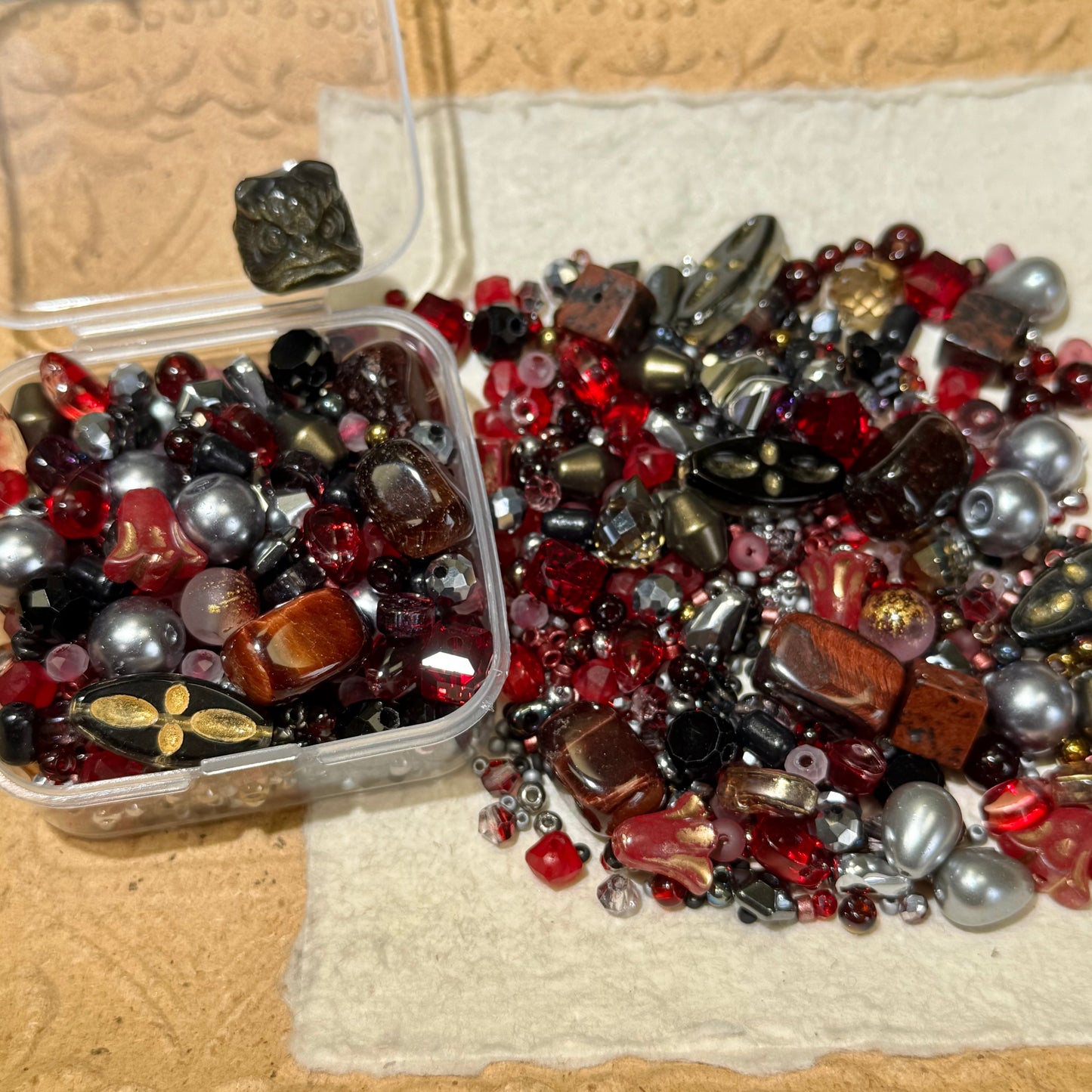 Seed Beads•S670-Scarlet (Over $45 Free Shipping)