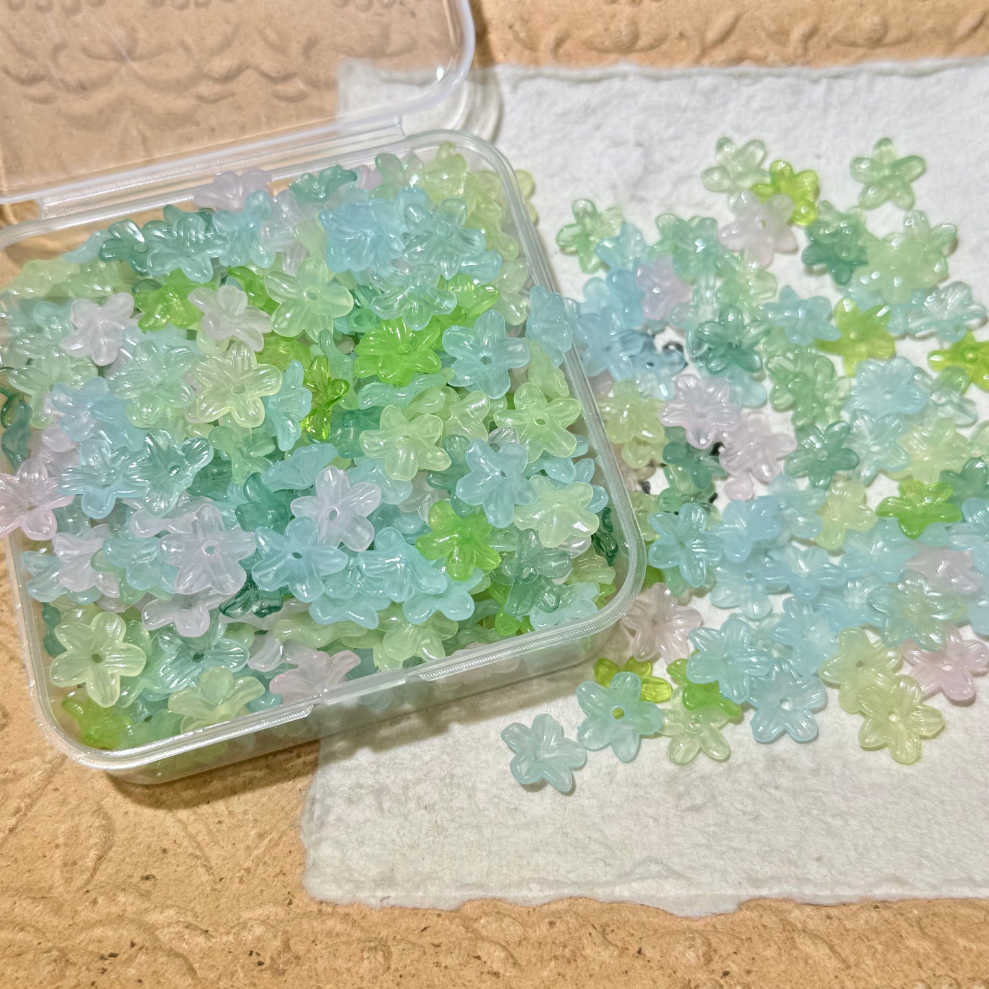 Flower Charms•F38-Mint (Over $45 Free Shipping)