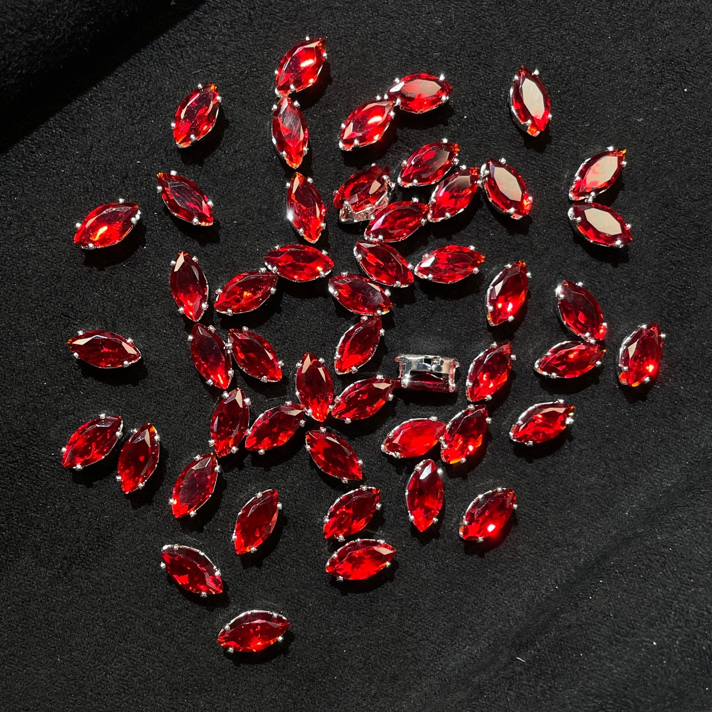 Blingy Collection-4*8mm Horse-eye Zircon Rhinestones Beads (Multiple colors)