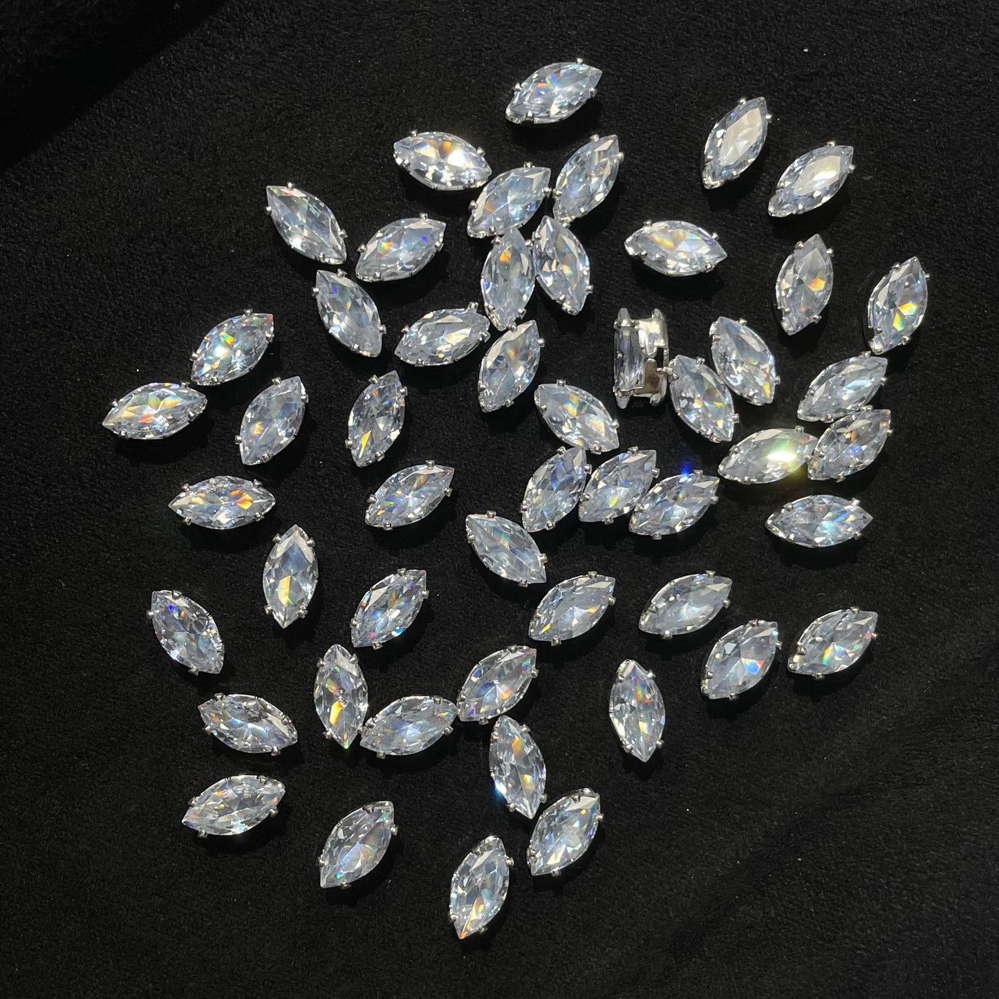 Blingy Collection-4*8mm Horse-eye Zircon Rhinestones Beads (Multiple colors)