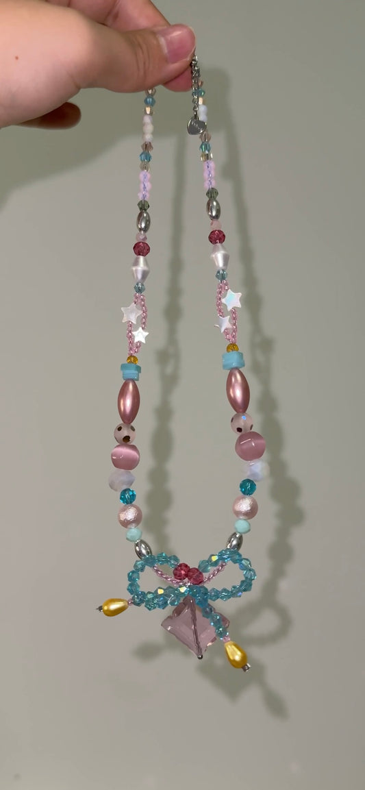 Handmade Necklace-Sailor Moon (600points)