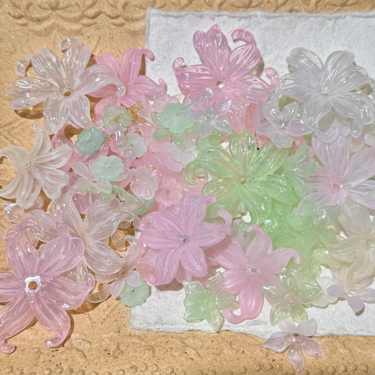 Flower Charms•F13-Pink Iris (Over $45 Free Shipping)