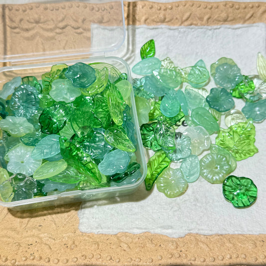 Flower Charms•F08-Green Leaves (Over $45 Free Shipping)