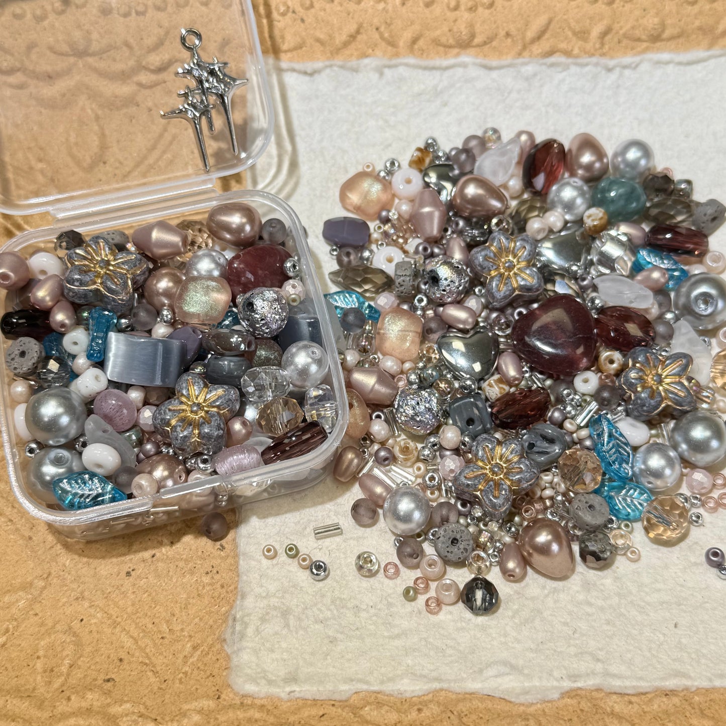 Seed Beads•S664-Shooting Star  (Over $45 Free Shipping)
